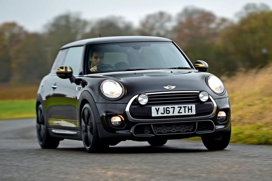  Mini Cooper 1499 GT (F56) 2017 года  (UK) (фото 18 из 30)